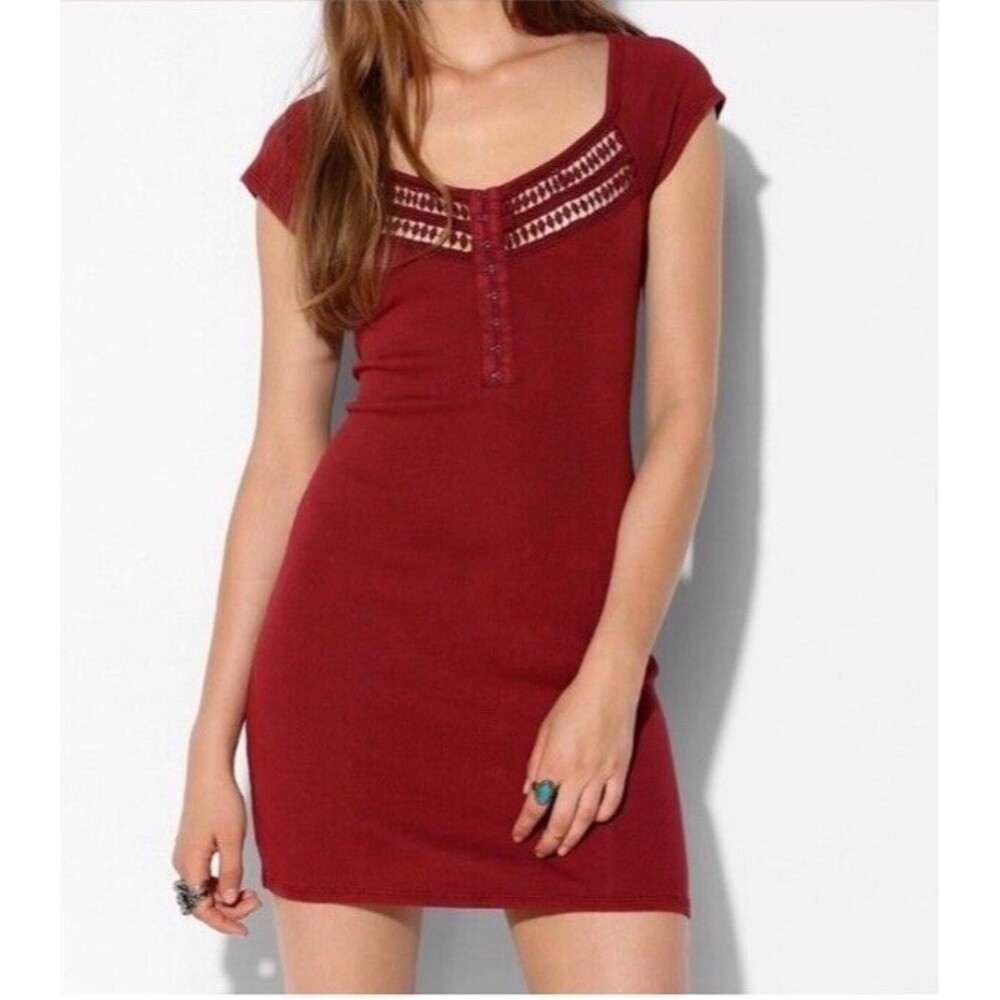 UO Ecote Dima Crochet Inset Bodycon Dress L Acid Wash Burgundy Red Biker Ribbed